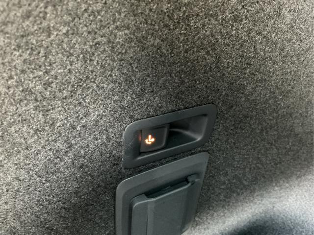 Cupra / Leon Sportstourer / Schwarz / Sp VZ AHK / Midnight Black / , Beispielbilder, ggf. teilweise mit Sonderausstattung