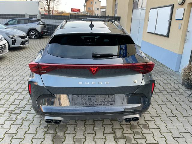 Cupra / Formentor / Grau / VZ / Magnetich Tech / , Alle Fotos k&ouml;nnen Beispielbilder sein und aufpreispflichtige Extras enthalten, die genaue Ausstattung entnehmen Sie bitte dem Beschreibungstext. 