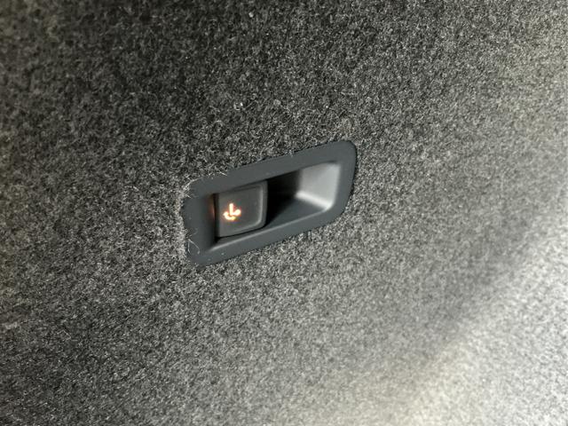 Cupra / Formentor / Grau / VZ / Magnetich Tech / , Beispielbilder, ggf. teilweise mit Sonderausstattung