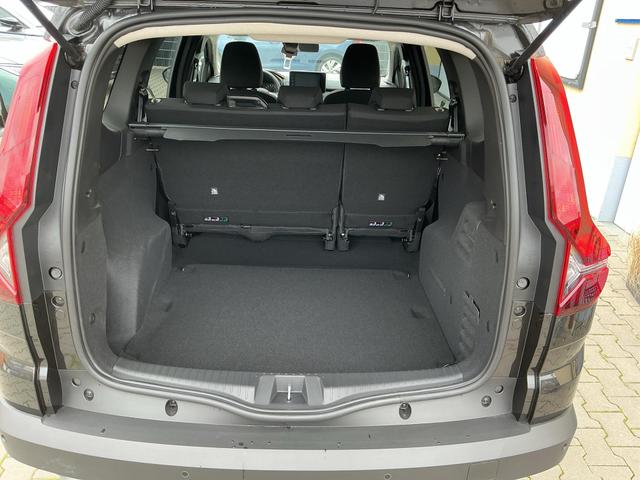 Beispielbilder, ggf. teilweise mit Sonderausstattung