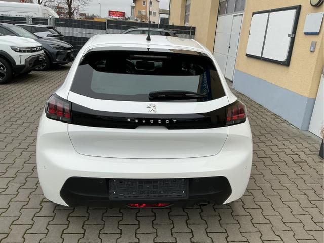 Peugeot / 208 / / / / 