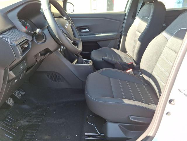 Dacia Sandero Stepway Extreme Klimaauto. PDC v+h Kamera 16-Zoll-LM 