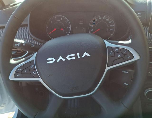 Dacia Sandero Stepway Extreme Klimaauto. PDC v+h Kamera 16-Zoll-LM 