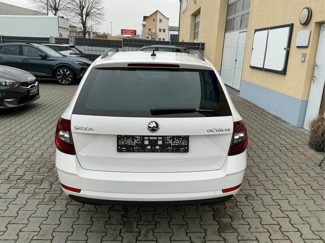 Skoda / Octavia Combi / Wei&szlig; / / / Style LED NAVI KESSY el. Heckklappe 8fach Bereift