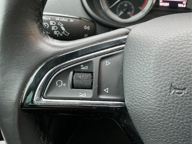 Skoda / Octavia Combi / Wei&szlig; / / / Style LED NAVI KESSY el. Heckklappe 8fach Bereift