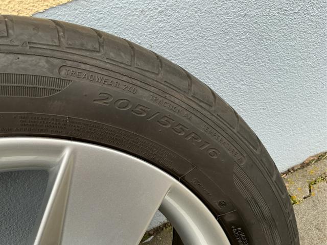 Skoda / Octavia Combi / Wei&szlig; / / / Style LED NAVI KESSY el. Heckklappe 8fach Bereift