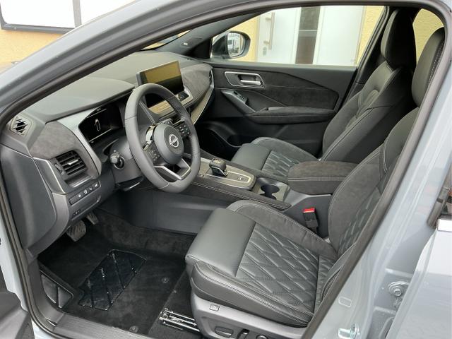 Nissan / Qashqai / Grau / Tekna+ / Ceramic Grey / , Beispielbilder, ggf. teilweise mit Sonderausstattung