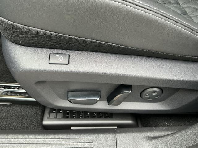 Nissan / Qashqai / Grau / Tekna+ / Ceramic Grey / , Beispielbilder, ggf. teilweise mit Sonderausstattung