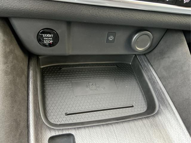 Nissan / Qashqai / Grau / Tekna+ / Ceramic Grey / , Beispielbilder, ggf. teilweise mit Sonderausstattung