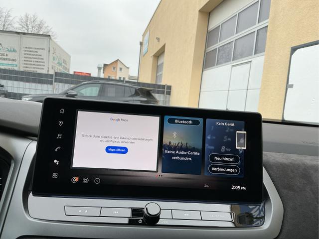 Nissan / Qashqai / Grau / Tekna+ / Ceramic Grey / , Beispielbilder, ggf. teilweise mit Sonderausstattung