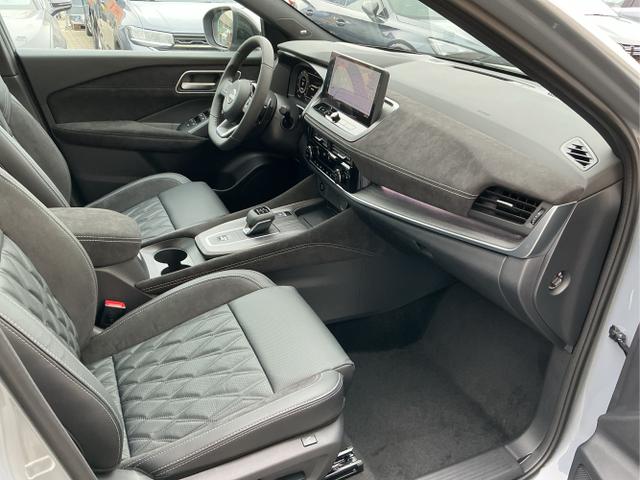 Nissan / Qashqai / Grau / Tekna+ / Ceramic Grey / , Beispielbilder, ggf. teilweise mit Sonderausstattung