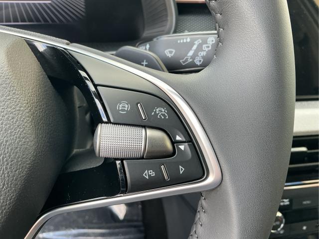 Skoda / Kamiq / Wei&szlig; / Top Selection / Moon White / , Beispielbilder, ggf. teilweise mit Sonderausstattung