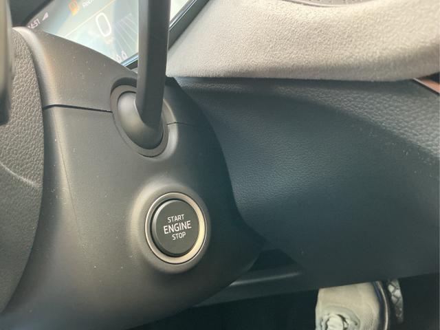 Skoda / Kamiq / Wei&szlig; / Top Selection / Moon White / , Beispielbilder, ggf. teilweise mit Sonderausstattung