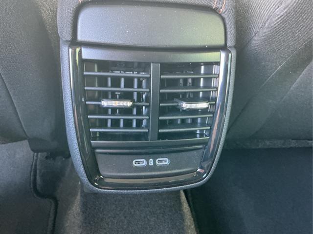 Skoda / Kamiq / Grau / Top Selection / Graphite Grau Metalic / , Beispielbilder, ggf. teilweise mit Sonderausstattung