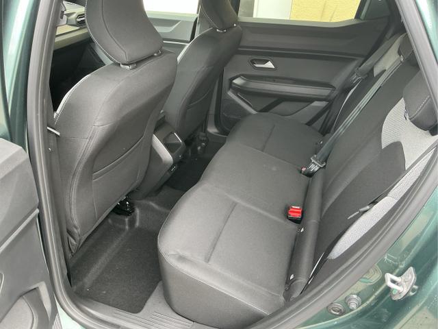 Dacia / Duster / Gr&uuml;n / Journey / Green Cedre / , Beispielbilder, ggf. teilweise mit Sonderausstattung