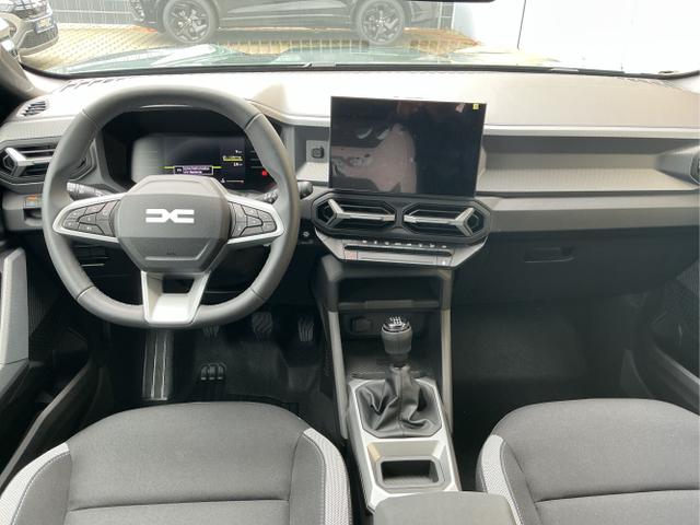 Dacia / Duster / Gr&uuml;n / Journey / Green Cedre / , Beispielbilder, ggf. teilweise mit Sonderausstattung