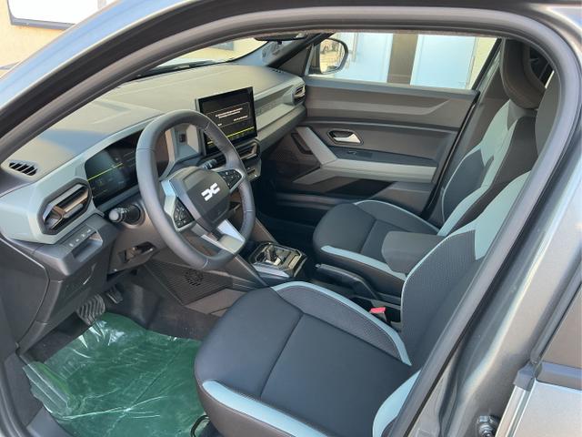 Dacia / Duster / Grau / Extreme / Grey Schiste Metalic / , Beispielbilder, ggf. teilweise mit Sonderausstattung