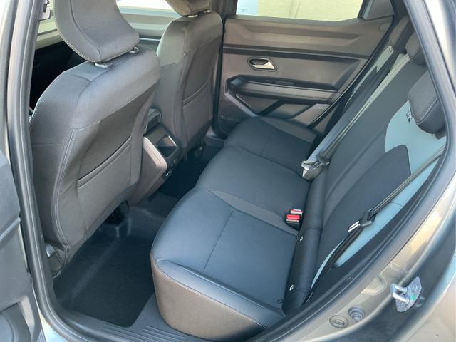 Dacia / Duster / Grau / Extreme / Grey Schiste Metalic / , Beispielbilder, ggf. teilweise mit Sonderausstattung