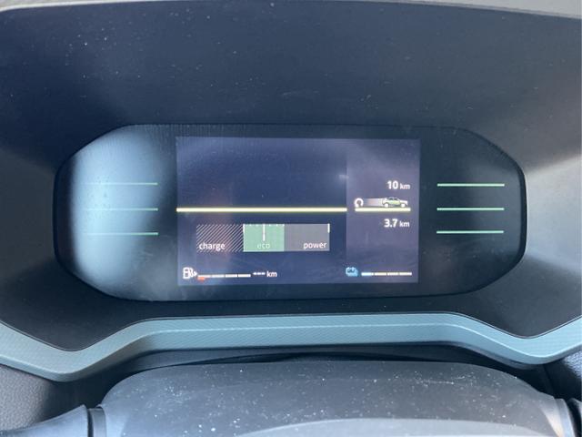 Dacia / Duster / Grau / Extreme / Grey Schiste Metalic / , Beispielbilder, ggf. teilweise mit Sonderausstattung