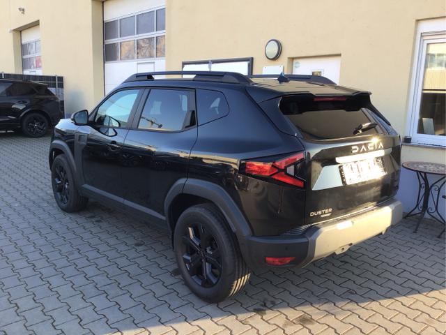 Dacia / Duster / Schwarz / Black Nacre Metalic / / , Beispielbilder, ggf. teilweise mit Sonderausstattung