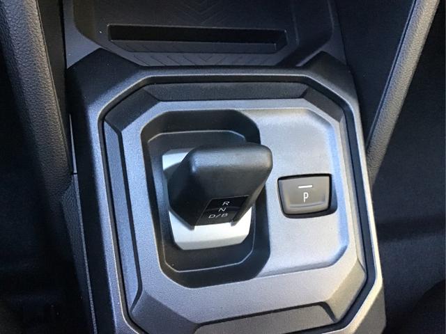 Dacia / Duster / Schwarz / Black Nacre Metalic / / , Beispielbilder, ggf. teilweise mit Sonderausstattung