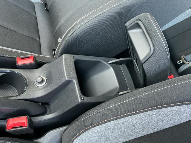 Skoda / Kamiq / Grau / Classic+AHK / / , Beispielbilder, ggf. teilweise mit Sonderausstattung