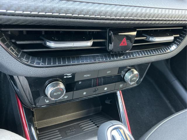 Skoda / Fabia / Rot / Classic+AHK / Velvet Red /Black Magic / , Beispielbilder, ggf. teilweise mit Sonderausstattung