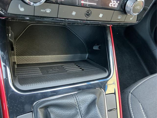 Skoda / Fabia / Rot / Classic+AHK / Velvet Red /Black Magic / , Beispielbilder, ggf. teilweise mit Sonderausstattung