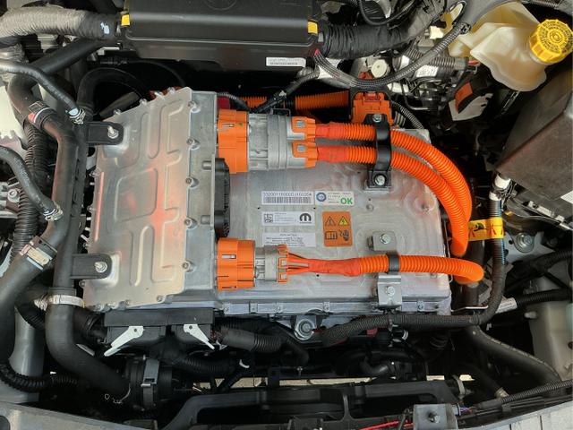 Fiat / 500e / Wei&szlig; / La Prima / Arktis Wei&szlig; / , Beispielbilder, ggf. teilweise mit Sonderausstattung