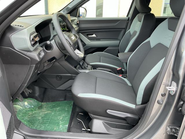 Dacia / Duster / Grau / Extreme / Grey Schiste / , Beispielbilder, ggf. teilweise mit Sonderausstattung