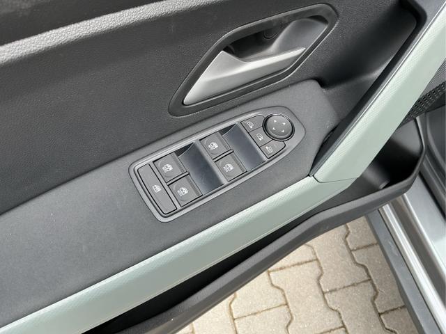 Dacia / Duster / Grau / Extreme / Grey Schiste / , Beispielbilder, ggf. teilweise mit Sonderausstattung