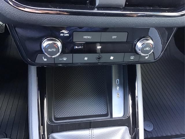 Skoda / Kamiq / Schwarz / Classic+AHK / Black Magic / , Beispielbilder, ggf. teilweise mit Sonderausstattung