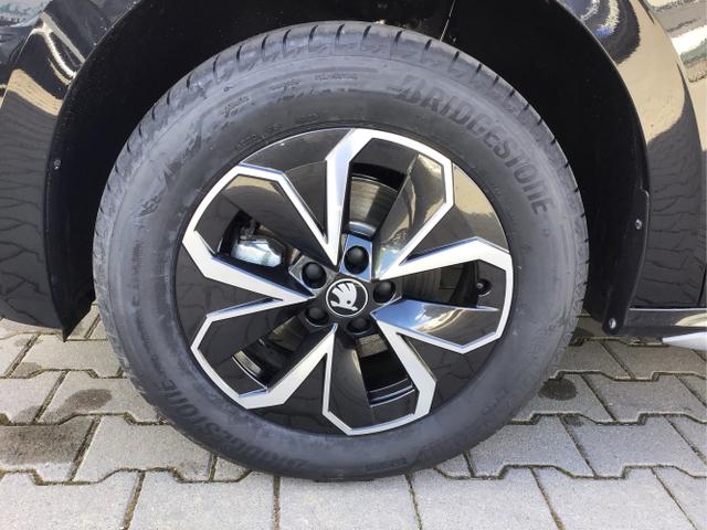 Skoda / Kamiq / Schwarz / Top Selection +AHK / Black Magic / , Beispielbilder, ggf. teilweise mit Sonderausstattung
