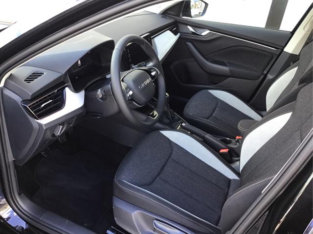 Skoda / Kamiq / Schwarz / Top Selection +AHK / Black Magic / , Beispielbilder, ggf. teilweise mit Sonderausstattung