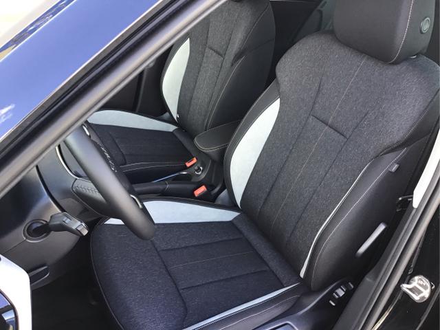 Skoda / Kamiq / Schwarz / Top Selection +AHK / Black Magic / , Beispielbilder, ggf. teilweise mit Sonderausstattung