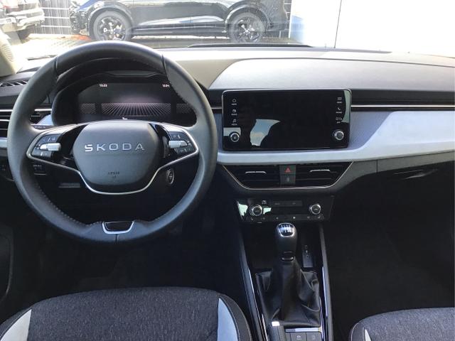 Skoda / Kamiq / Schwarz / Top Selection +AHK / Black Magic / , Beispielbilder, ggf. teilweise mit Sonderausstattung