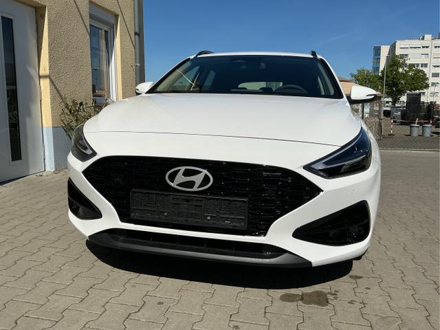 Hyundai / i30 / Wei&szlig; / Go / Atlas White / , Beispielbilder, ggf. teilweise mit Sonderausstattung