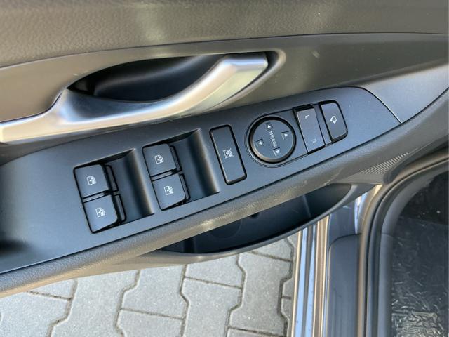 Hyundai / i30 / Grau / Go / Ecotronic Grey / , Beispielbilder, ggf. teilweise mit Sonderausstattung