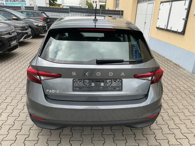 Skoda / Fabia / Grau / Classic / Grey Graphite / , Beispielbilder, ggf. teilweise mit Sonderausstattung