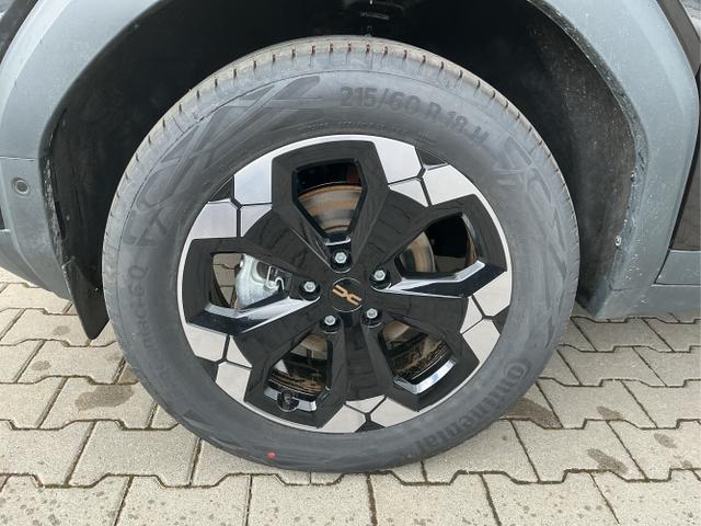 Dacia / Bigster / Schwarz / Extreme / Black Nacre / , Beispielbilder, ggf. teilweise mit Sonderausstattung