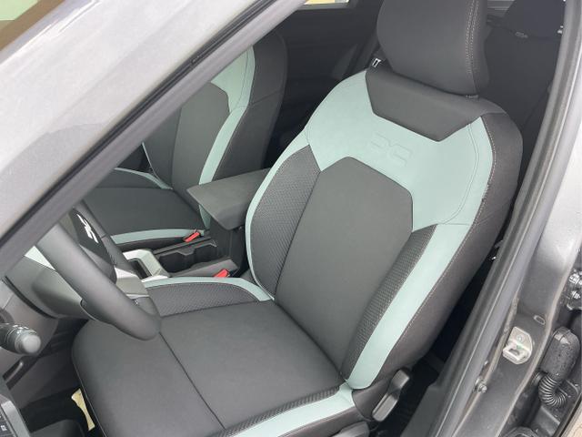 Dacia / Bigster / Grau / Extreme / Grey Schiste / , Beispielbilder, ggf. teilweise mit Sonderausstattung