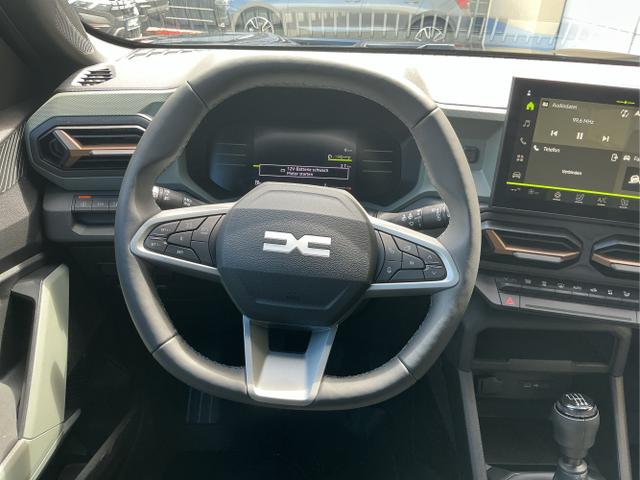 Dacia / Duster / Schwarz / Extreme / Black Nacre / , Beispielbilder, ggf. teilweise mit Sonderausstattung