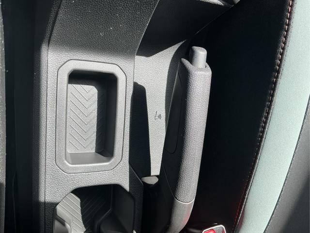 Dacia / Duster / Schwarz / Extreme / Black Nacre / , Beispielbilder, ggf. teilweise mit Sonderausstattung
