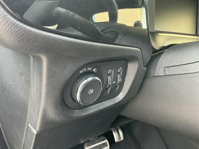 Opel / Corsa / Grau / GS / Grey Metalic / , Beispielbilder, ggf. teilweise mit Sonderausstattung