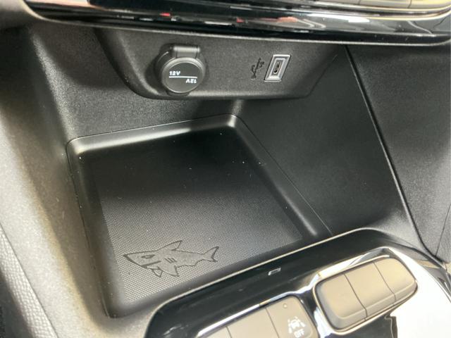 Opel / Corsa / Schwarz / GS / Black Metalic / , Beispielbilder, ggf. teilweise mit Sonderausstattung