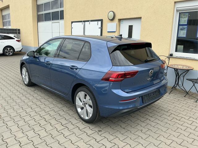 Volkswagen / Golf / Blau / Limited / Anemonenblau Metalic / , Beispielbilder, ggf. teilweise mit Sonderausstattung