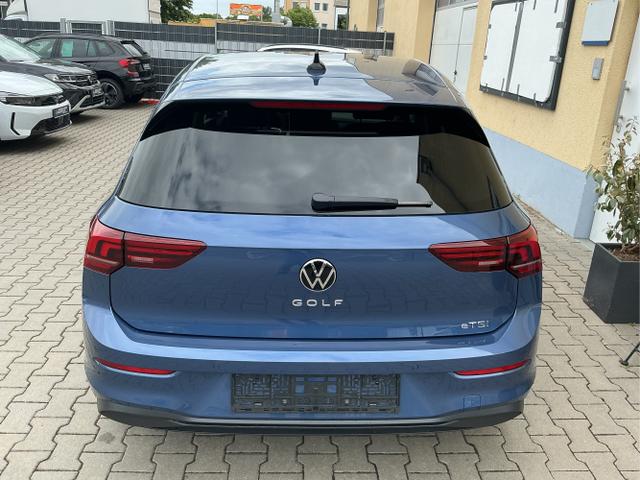 Volkswagen / Golf / Blau / Limited / Anemonenblau Metalic / , Beispielbilder, ggf. teilweise mit Sonderausstattung