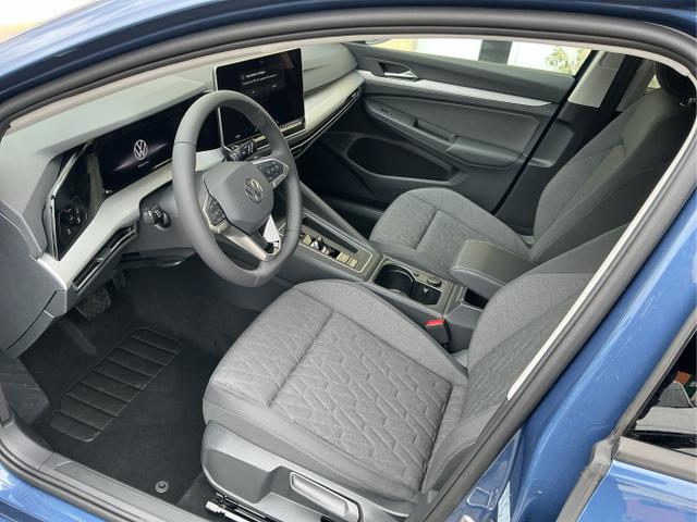 Volkswagen / Golf / Blau / Limited / Anemonenblau Metalic / , Beispielbilder, ggf. teilweise mit Sonderausstattung