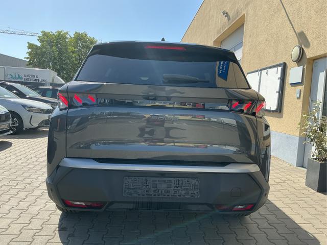 Peugeot / 5008 / Grau / GT 7-S / Titanium Grau Metalic / , Alle Fotos k&ouml;nnen Beispielbilder sein und aufpreispflichtige Extras enthalten, die genaue Ausstattung entnehmen Sie bitte dem Beschreibungstext. 