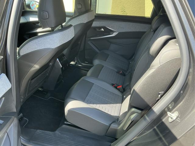 Peugeot / 5008 / Grau / GT 7-S / Titanium Grau Metalic / , Beispielbilder, ggf. teilweise mit Sonderausstattung